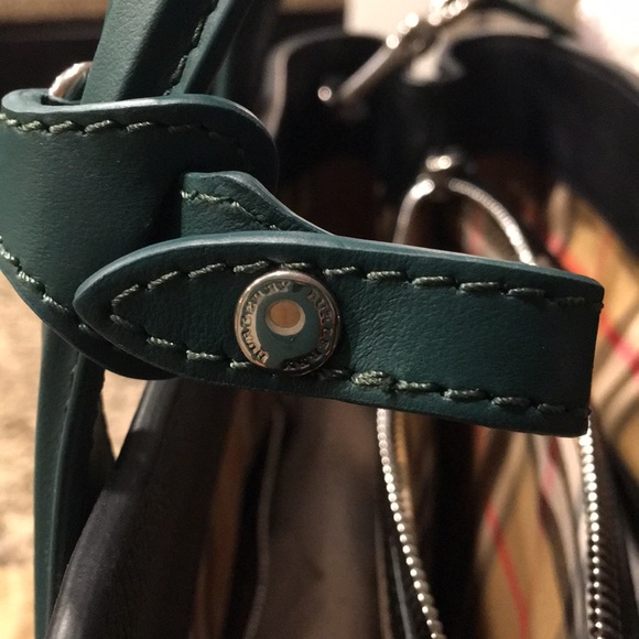 Sold NWT Burberry Medium Banner - Picture 8 of 8